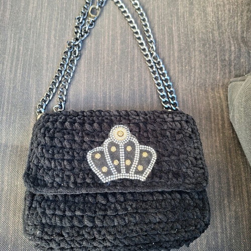 Handmade black knitted shoulder bag used with strass