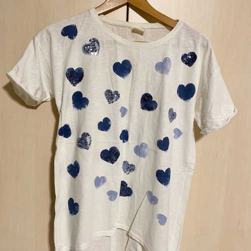 Zara white cotton blouse with blue sequin hearts like new