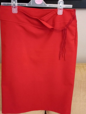 Red skirt used, slim fit, size XL