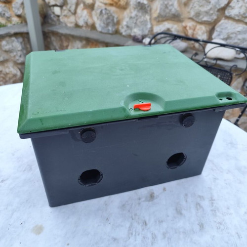 Gardena automatic watering set used with 2-channel valve box and 9v solenoid valves