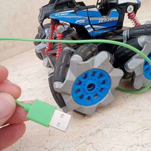 Remote control car used, untested, charges via USB cable