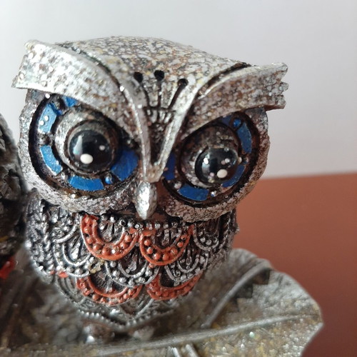 Vintage ashtray with owl decorations like new