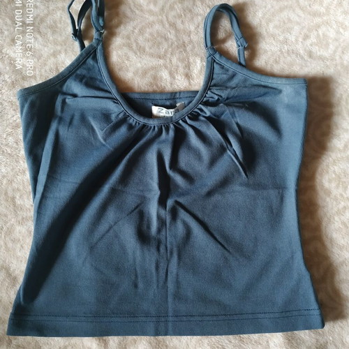 Zara top size Medium like new