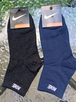 Men's socks new, 2 pairs, size 41-45, blue and black