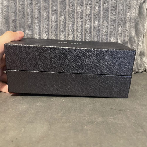 Prada box