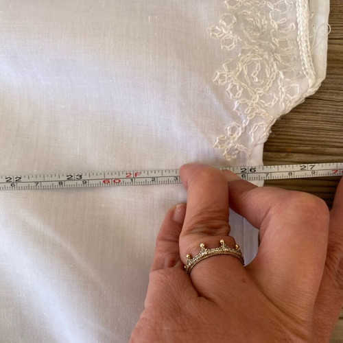 White handmade cotton kaftan L/XL like new with boho embroidery