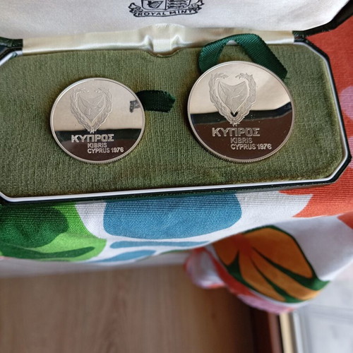 Cyprus Set 1 Pound & 500 Mils Proof 1976 like new
