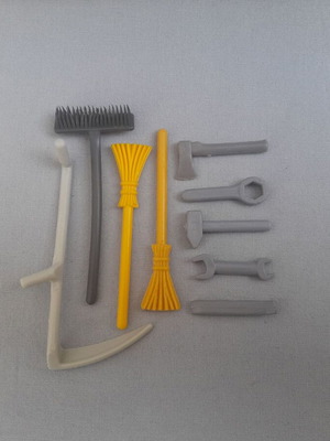 Playmobil tools used, set of 9 pieces