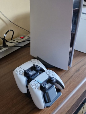 PS5 Controller Dual Stand καινούργιο, σε όποιο χρώμα θέλετε