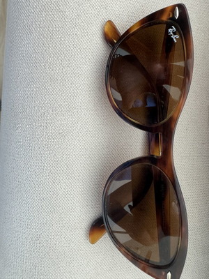Ray Ban cat eye sunglasses, tortoise shell, brown