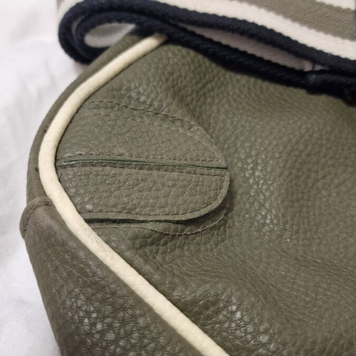 Messenger bag like new, khaki embossed faux leather