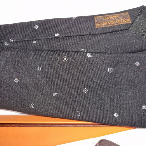 Hermes authentic tie, unworn