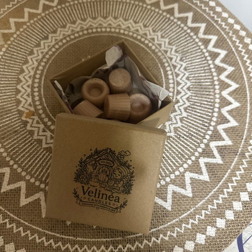 Soya Wax Melts handmade, unique designs and aromas