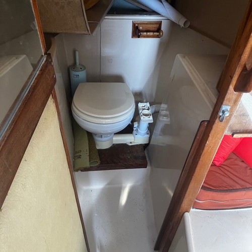Prospect 29 Sailboat 1980 used, diesel, 20 HP, 9 m, polyester