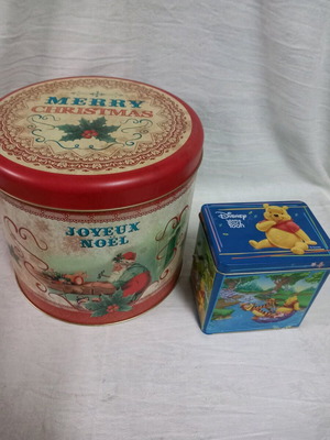 Metal boxes like new, collectible, music box included