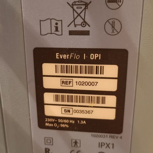 Philips Respironics EverFlo oxygen concentrator like new, 5lt