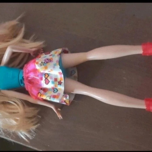 Barbie dolls like new