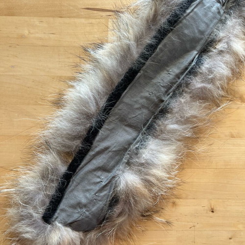 Natural fur collar like new