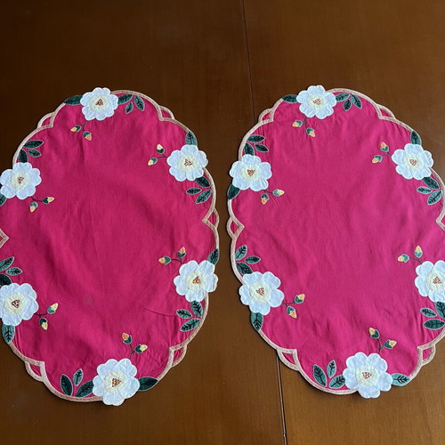 Semen table linen set like new with brown stain