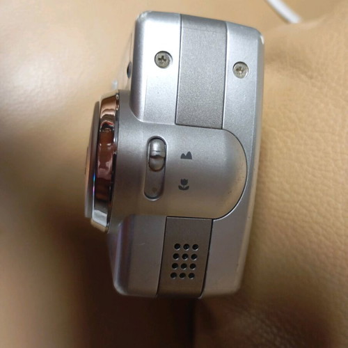 BenQ DC 3410 digital camera used retro model