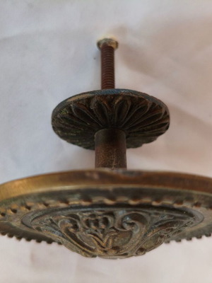 Vintage brass door bull central knob