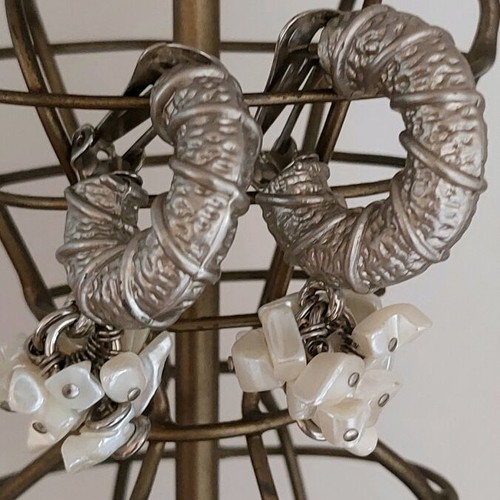 Vintage Faux Bijoux Clip Earrings used, white and silver