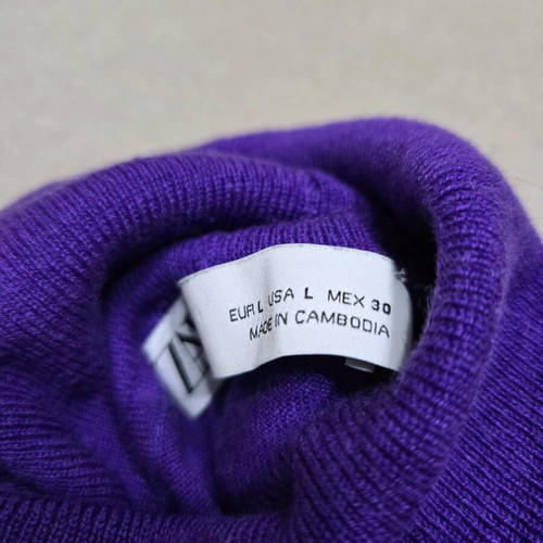 Zara thin purple pullover size large like new