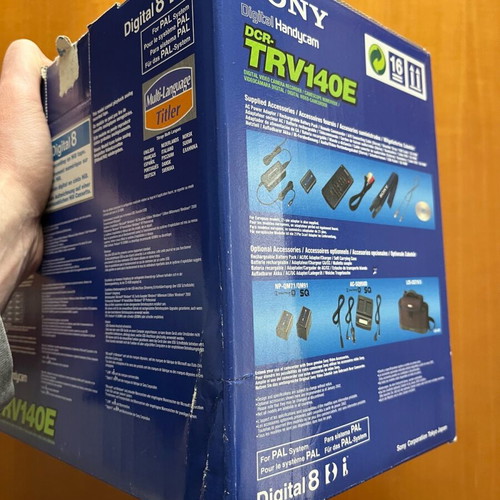 Sony Handycam DCR-TRV140E Digital8 like new in original box