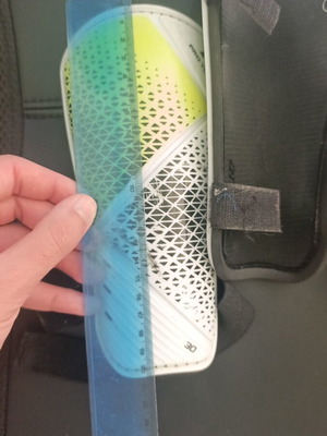 Pro Touch shin guards like new