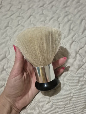 Haircut brush like new