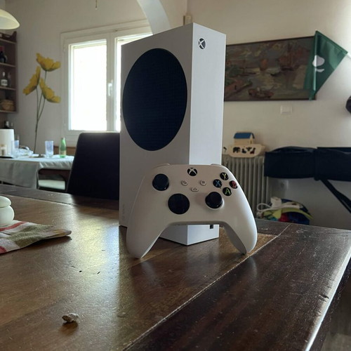 Xbox Series S 512GB console