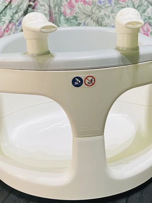 Βρεφικό κάθισμα μπάνιου bébé-jou σαν καινούργιο με βεντούζες