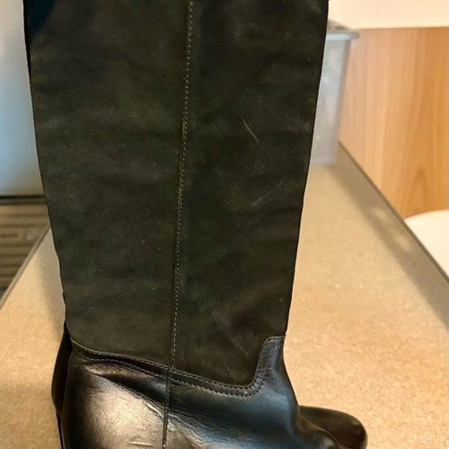Spanish leather and suede boots like new, size 37.5-38, black