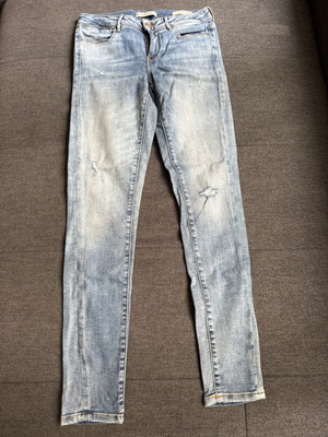 Guess women's jeans size S like new, blue