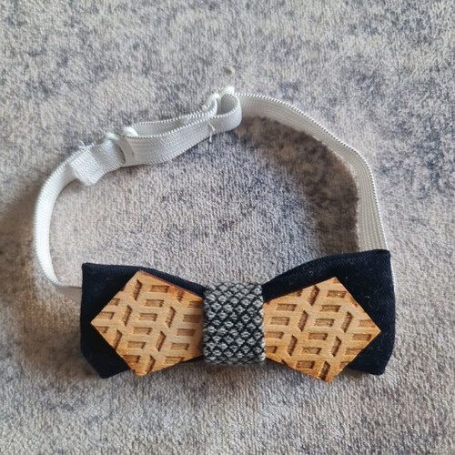 Children's bow tie like new fabric and wood blue