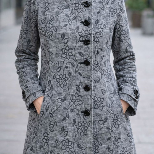 Iso Unique Edition coat like new, size L, black and grey