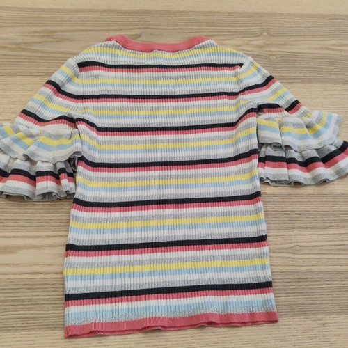 H&M Divided ribbed top with ruffled sleeves and lurex like new