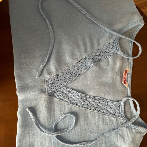 GUESS JEANS AUTHENTIC, airy 100% cotton, sky blue color, size M.
