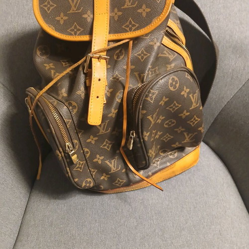 louis vuitton bosphore backpack used // Brown Monogram VSP Consignment Interior Lining stained with Pen Mark Louis Vuitton Bosphore Backpack vintage