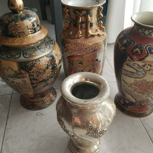 Decorative porcelain vases and metal vase like new