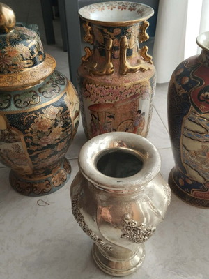 Decorative porcelain vases and metal vase like new