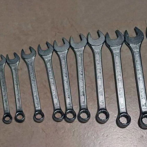 Unior No. 6-22 ratcheting wrench set, 17 pieces