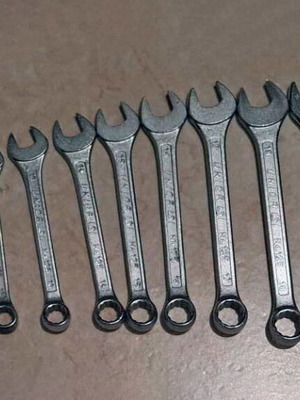 Unior No. 6-22 ratcheting wrench set, 17 pieces