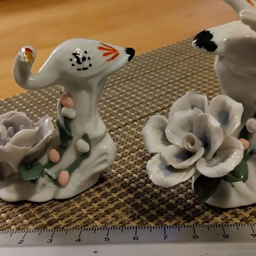 Porcelain miniatures pair with birds like new