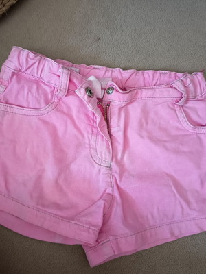 Lapin House and Benetton shorts size 5, like new, pink set of 2