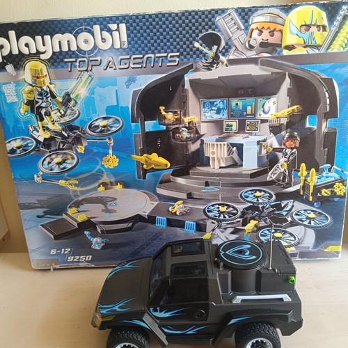 Playmobil Top Agents set with extra vehicle used