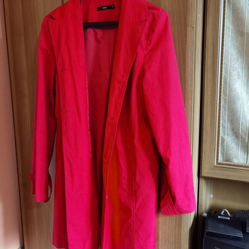 Women's stylish red coat Zero used, size XL 42