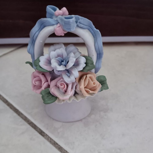 Small decorative basket used, in good condition