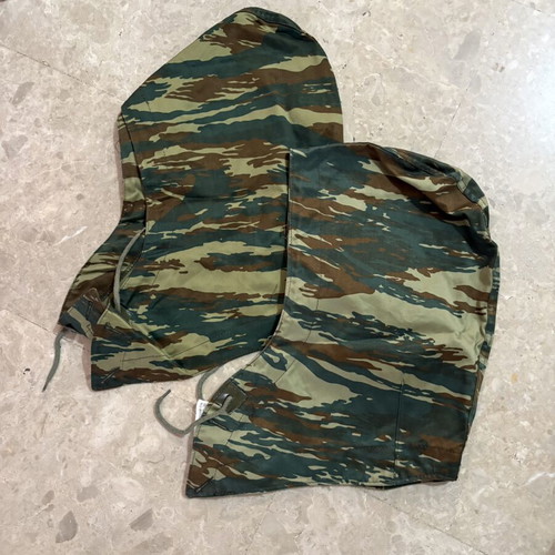 Camouflage jacket with inner lining and hood, like new
