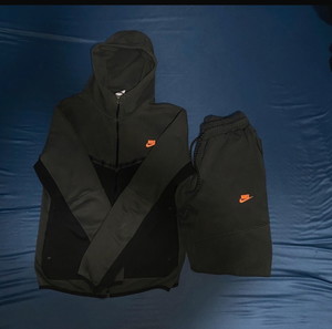 Nike tech fleece